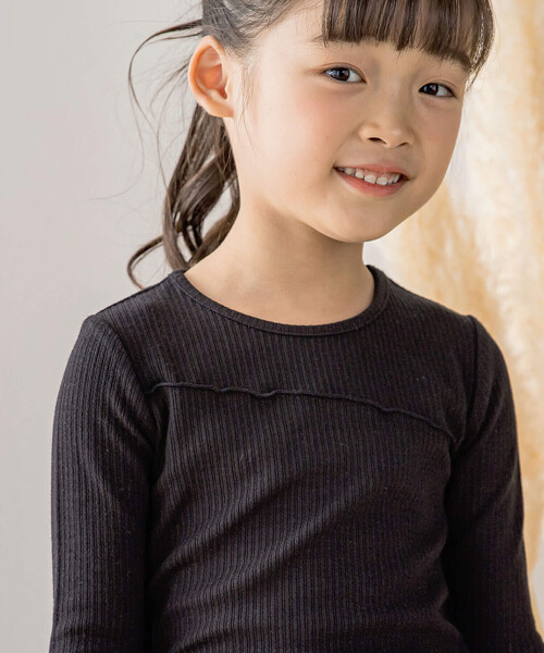 BeBe Petits Pois Vert（ベベプチポワヴェール）の「【店舗限定】リブメロウポイントトップス(95~150cm)（Tシャツ/カットソー・キッズ・ホワイト/ブラック/グレー・130cm/110cm/95cm/140cm/100cm/150cm/120cm）」の8枚目の写真