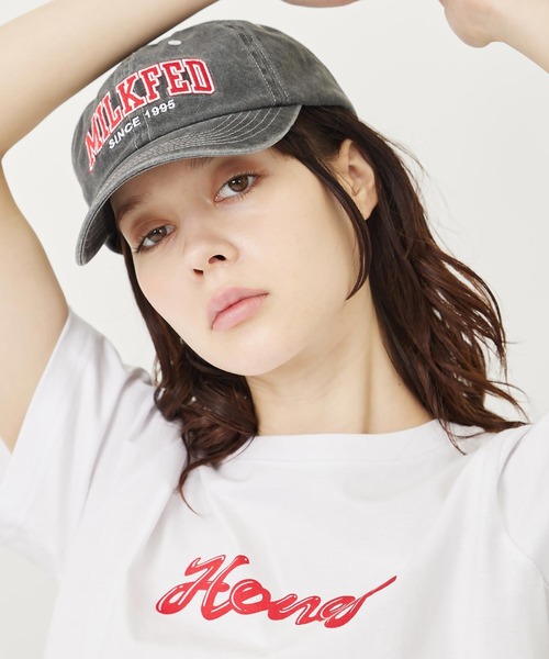 MILKFED.(ミルクフェド)の「WASHED COLLEGE LOGO CAP(キャップ・レディース・ブルー/バーガンディー/チャコール・ONE SIZE)」の13枚目の写真