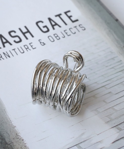 colleca la（コレカラ）の「コイルタイトポニーバンスクリップ（バレッタ/ヘアクリップ・レディース・ブラック/ゴールド/シルバー・ﾌﾘ-）」の3枚目の写真