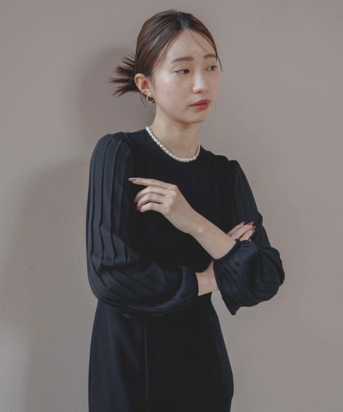 kaene（カエン）の「プリーツスリーブマーメイドワンピース［ブラック  