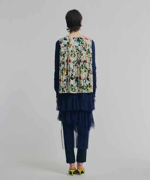 NOISE MAKER（ノイズメーカー）の「ボタニカル柄切替