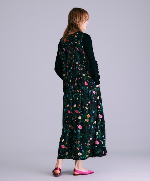 【極美品】Max Mara 花柄 ボタニカル柄 切り替え カーディガン セール】ボタニカル柄切替カーディガン（カーディガン/ボレロ