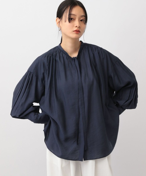 A part by（アパートバイ）の「ホソボウタイブラウス（シャツ/ブラウス・レディース・ネイビー/ライトベージュ/オフホワイト・FREE）」の3枚目の写真