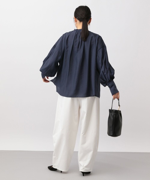 A part by（アパートバイ）の「ホソボウタイブラウス（シャツ/ブラウス・レディース・ネイビー/ライトベージュ/オフホワイト・FREE）」の11枚目の写真