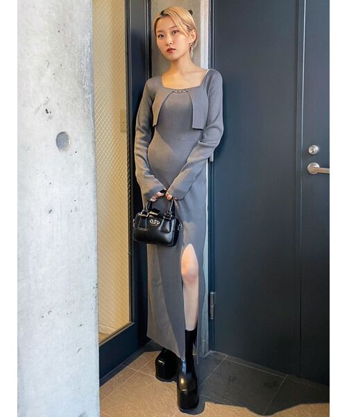 EMODA（エモダ）の「クロスリブスリットマキシワンピース（ワンピース・レディース・グレー/ブラック/ブルー・FREE）」の21枚目の写真