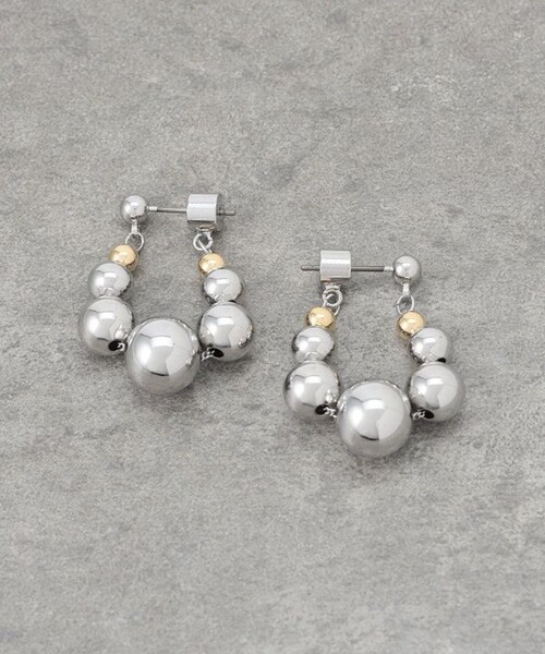 FREAK'S STORE（フリークスストア）の「限定展開　スライド ボール ピアス ２（ピアス（両耳用）・レディース・シルバー/ゴールド・ONE SIZE）」の5枚目の写真