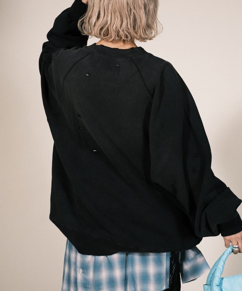 RePRODUCTION LABEL（リプロダクションレーベル）の「【ユニセックス】【RePRODUCTION LABEL / リプロダクションレーベル】ラグランミリタリーライクロゴスウェット（スウェット・レディース・ブラック/グレー・FREE）」の8枚目の写真