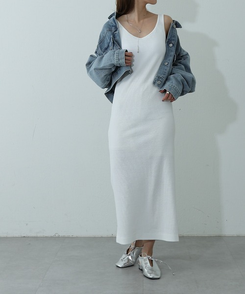 COLONY 2139(コロニートゥーワンスリーナイン)の「カップ付リブタンクワンピース(ワンピース・レディース・ブラック/オフホワイト/グレー・FREE)」の5枚目の写真