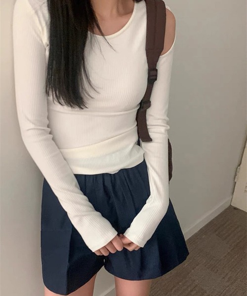 LYEON（リヨン）の「ワンショルダーオープンリボンテレコトップス/ショルダーリボンTシャツ（Tシャツ/カットソー・レディース・オフホワイト/ピンク・FREE）」の9枚目の写真