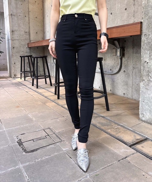 ENVYM(アンビー)の「カラージェギンス(その他パンツ・レディース・ブラック・MEDIUM/SMALL)」の13枚目の写真