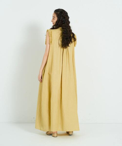 conges payes ADIEU TRISTESSE（コンジェ ペイエ アデュートリステス）の「タックフリルスリーブレスワンピース（ワンピース・レディース・イエロー/ブラック・38）」の7枚目の写真