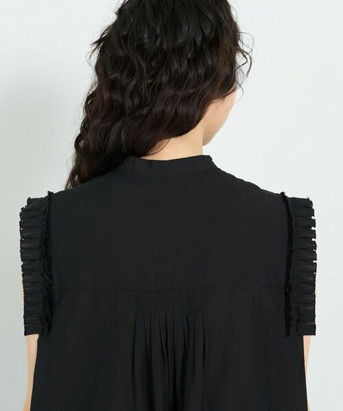 conges payes ADIEU TRISTESSE（コンジェ ペイエ アデュートリステス）の「タックフリルスリーブレスワンピース（ワンピース・レディース・イエロー/ブラック・38）」の18枚目の写真