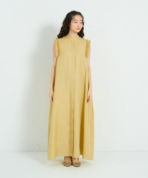 conges payes ADIEU TRISTESSE（コンジェ ペイエ アデュートリステス）の「タックフリルスリーブレスワンピース（ワンピース・レディース・イエロー/ブラック・38）」の2枚目の写真