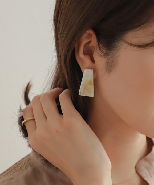 URBAN RESEARCH DOORS(アーバンリサーチドアーズ)の「バッファローホーンイヤリング(イヤリング・レディース・ナチュラル/ブラック・ONE)」の10枚目の写真