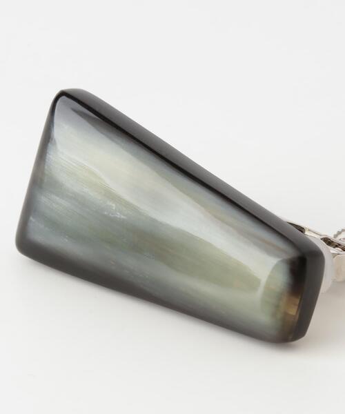 URBAN RESEARCH DOORS(アーバンリサーチドアーズ)の「バッファローホーンイヤリング(イヤリング・レディース・ナチュラル/ブラック・ONE)」の4枚目の写真