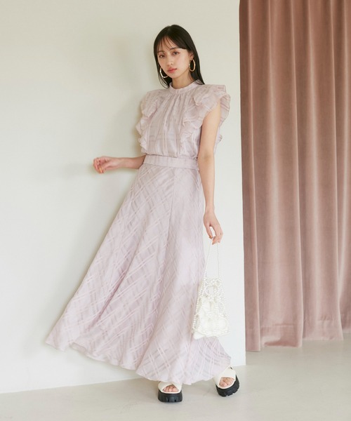 VIS（ビス）の「【セットアップ対応】シアーチェックフレアスカート【洗える】（スカート・レディース・ホワイト系その他5/ピンク/ネイビー・FREE）」の4枚目の写真