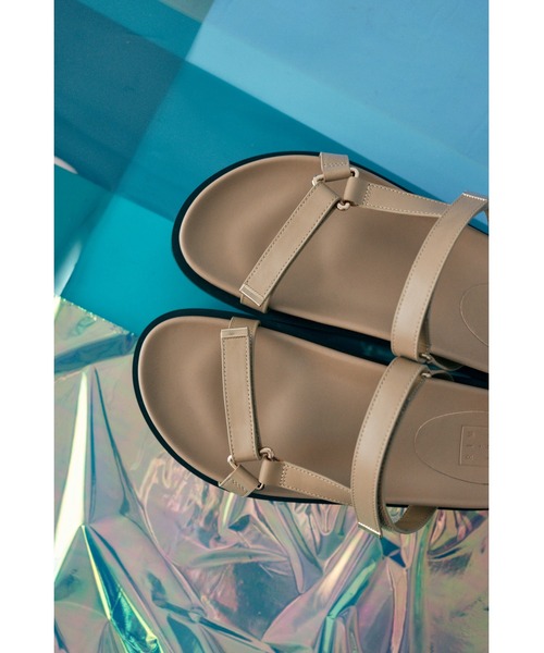 RIM.ARK（リムアーク）の「Rubber sole strap sandal（サンダル