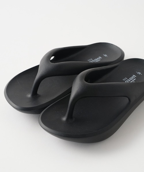 COLONY 2139（コロニートゥーワンスリーナイン）の「EVAトングサンダル（サンダル・レディース・ブラック/グレー/グリーン/ホワイト・LARGE/MEDIUM）」の19枚目の写真