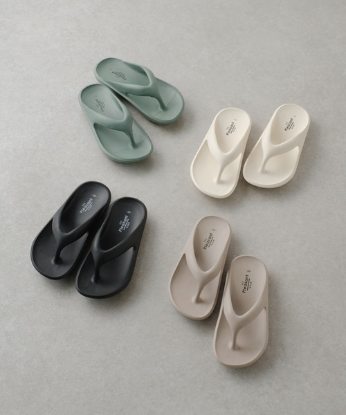 COLONY 2139（コロニートゥーワンスリーナイン）の「EVAトングサンダル（サンダル・レディース・ブラック/グレー/グリーン/ホワイト・LARGE/MEDIUM）」の16枚目の写真