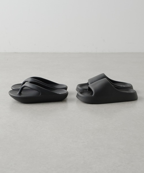 COLONY 2139（コロニートゥーワンスリーナイン）の「EVAトングサンダル（サンダル・レディース・ブラック/グレー/グリーン/ホワイト・LARGE/MEDIUM）」の9枚目の写真