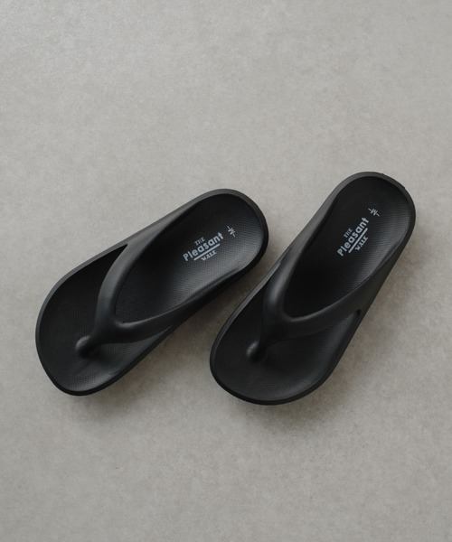 COLONY 2139（コロニートゥーワンスリーナイン）の「EVAトングサンダル（サンダル・レディース・ブラック/グレー/グリーン/ホワイト・LARGE/MEDIUM）」の13枚目の写真