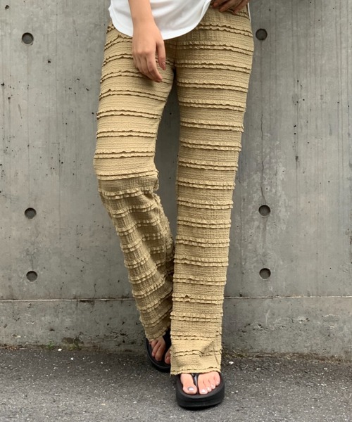 mi via loca（ミヴィアロカ）の「フリルカットジャガード セルフカットパンツ（その他パンツ・レディース・ピンク/ブラック/グリーン/カーキ・FREE）」の3枚目の写真