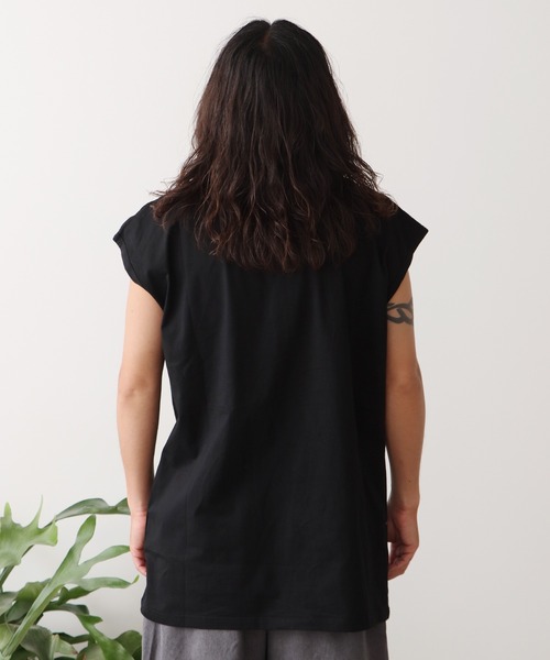 ROOPTOKYO(ループトウキョウ)の「sleeveless T-shirt/ワイドノースリーブTシャツ オーバーサイズ ユニセックス(Tシャツ/カットソー・メンズ・ホワイト/ブラウン/ベージュ/ブラック/チャコール/グレー・XL/S/M/L)」の8枚目の写真