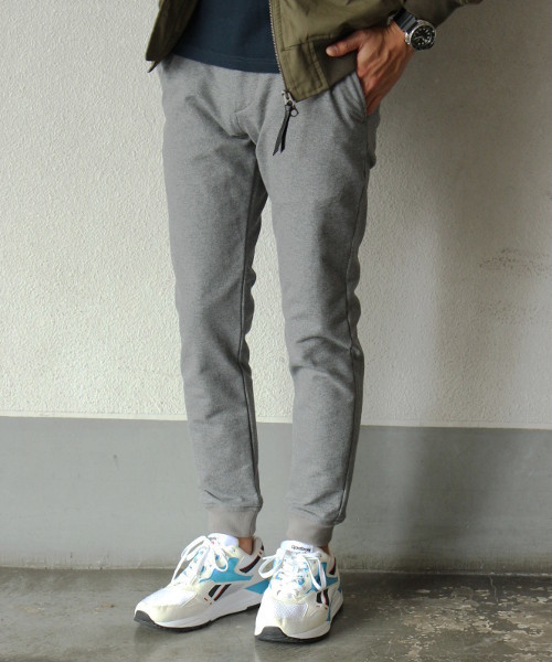 JOURNAL STANDARD（ジャーナルスタンダード）の「ニットチノテーパードリブパンツ#（その他パンツ・メンズ・ゴールド/ネイビー/グリーン/グレー・SMALL/MEDIUM/LARGE）」の2枚目の写真