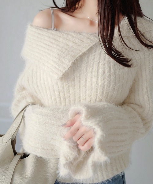 mily bilet(ミウィビレット)の「【mily bilet】ふんわり映えニット。アシメ襟2WAYオフショル袖フレアシャギーニットプルオーバー(ニット/セーター・レディース・アイボリー/ブルー/チャコールグレー・SMALL/X-LARGE/LARGE/MEDIUM)」の10枚目の写真