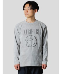 SMILEY FACE（スマイリーフェイス）の「narifuri × SMILEY FACE ガーメントダイロングスリーブTシャツ（Tシャツ/カットソー）」
