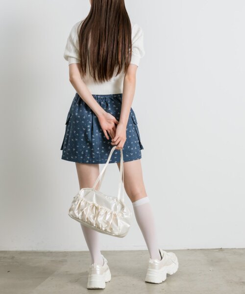 OLIVE des OLIVE（オリーブデオリーブ）の「ネコ刺繍ケーブル