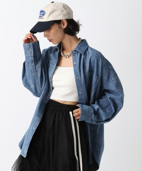 PAGEBOY（ページボーイ）の「カスレデニムシャツ（シャツ/ブラウス・レディース・インディゴブルー/ブルー/ブラック・FREE）」の18枚目の写真