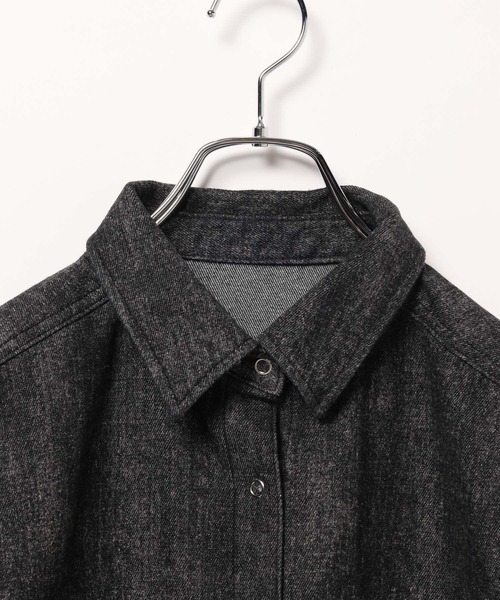 PAGEBOY（ページボーイ）の「カスレデニムシャツ（シャツ/ブラウス・レディース・インディゴブルー/ブルー/ブラック・FREE）」の21枚目の写真