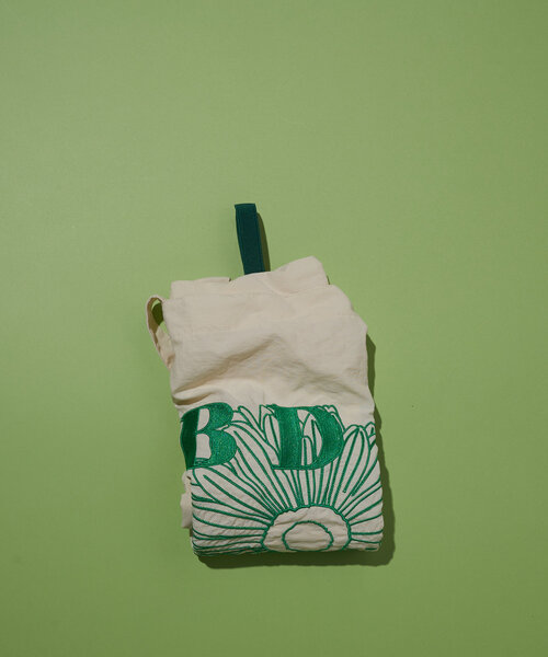 CIAOPANIC（チャオパニック）の「【WEB限定】BDFナイロン刺繍トートバック（トートバッグ・レディース・ローズ/オフホワイト/グレー/カーキ/ブラック/アイボリー/サックスブルー/ネイビー/ベージュ/レッド/グリーン/ピンク・FREE）」の18枚目の写真