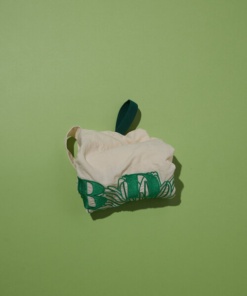 CIAOPANIC（チャオパニック）の「【WEB限定】BDFナイロン刺繍トートバック（トートバッグ・レディース・ローズ/オフホワイト/グレー/カーキ/ブラック/アイボリー/サックスブルー/ネイビー/ベージュ/レッド/グリーン/ピンク・FREE）」の17枚目の写真