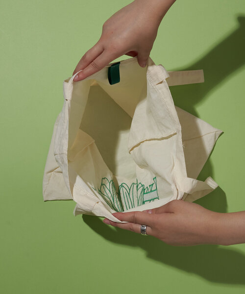 CIAOPANIC（チャオパニック）の「【WEB限定】BDFナイロン刺繍トートバック（トートバッグ・レディース・ローズ/オフホワイト/グレー/カーキ/ブラック/アイボリー/サックスブルー/ネイビー/ベージュ/レッド/グリーン/ピンク・FREE）」の13枚目の写真