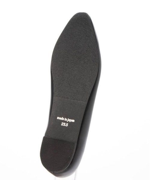 enchanted(エンチャンテッド)の「晴雨兼用深甲Vカットフラットシューズ(パンプス・レディース・ブラック/グレイッシュベージュ/シルバーグレー/アイボリー・22.5/23/23.5/24/24.5)」の14枚目の写真