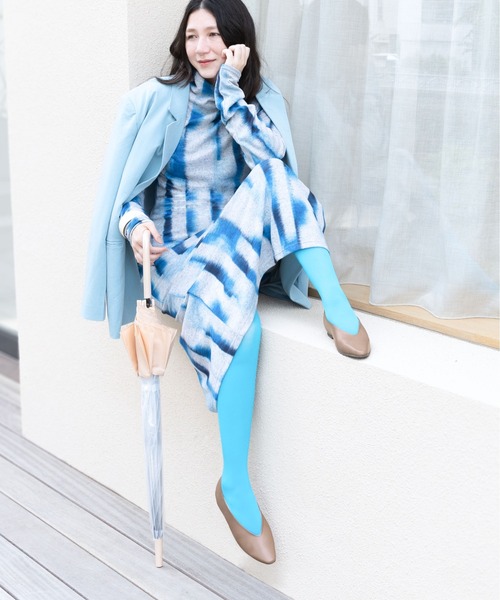 enchanted(エンチャンテッド)の「晴雨兼用深甲Vカットフラットシューズ(パンプス・レディース・ブラック/グレイッシュベージュ/シルバーグレー/アイボリー・22.5/23/23.5/24/24.5)」の22枚目の写真