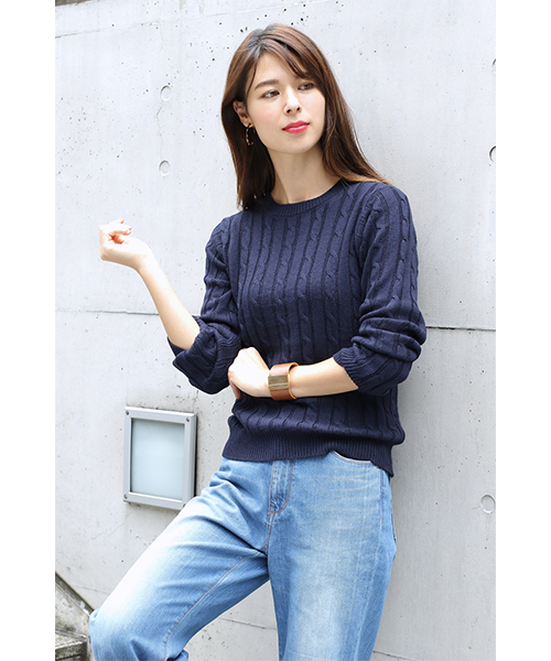 AZUL by moussy（アズールバイマウジー）の「ミリオンホットケーブルR/N長袖PO（ニット/セーター・レディース・オフホワイト/キャメル/トップグレー/ネイビー/ブラック・X-LARGE/SMALL/MEDIUM/LARGE）」の5枚目の写真