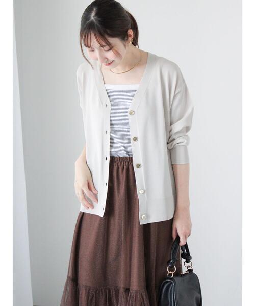 Te chichi TERRASSE（テチチテラス）の「【接触冷感】Vネックカーディガン（カーディガン/ボレロ・レディース・グレー/カーキ/ブラウン/ブラック・F）」の11枚目の写真