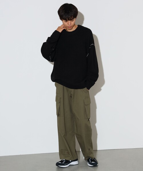 BEAMS HEART(ビームスハート)の「カタアゼ ビッグ クルーネック ニット【ユニセックス】(ニット/セーター・メンズ・ブルー系その他/オフホワイト/ダークグリーン/ブラック・SMALL/MEDIUM/LARGE)」の7枚目の写真