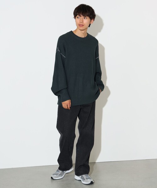 BEAMS HEART(ビームスハート)の「カタアゼ ビッグ クルーネック ニット【ユニセックス】(ニット/セーター・メンズ・ブルー系その他/オフホワイト/ダークグリーン/ブラック・SMALL/MEDIUM/LARGE)」の14枚目の写真