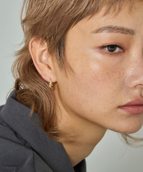 ROZY(ロージィー)の「【SV】ハートフープピアス(ピアス(両耳用)・レディース・シルバー系2/シルバー系1/ゴールド系2・FREE)」の11枚目の写真
