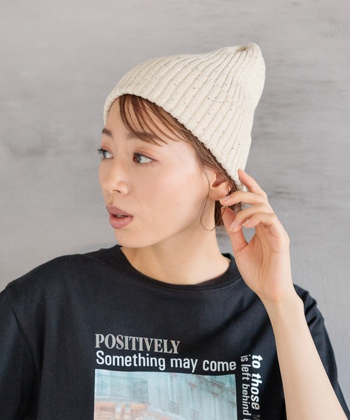 LAKOLE(ラコレ)の「スパンコールニットワッチ / 135577(ニットキャップ/ビーニー・レディース・オフホワイト/グレー/ブラック/ライトグリーン・FREE)」の2枚目の写真