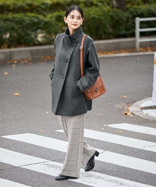 a.v.v（アーヴェヴェ）の「スタンダードミニショルダー（ショルダーバッグ・レディース・ブラック/ブラウン・38）」の22枚目の写真