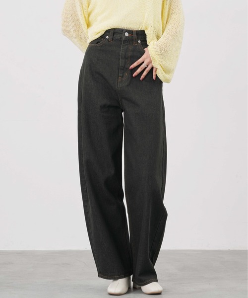 1chaku.（イッチャク）の「コクーンデニムパンツ（デニムパンツ・レディース・グレー/ブラック/ブルー/ブラウン/グリーン/ダークブラック・マルチサイズ）」の4枚目の写真