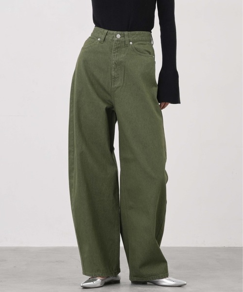 1chaku.（イッチャク）の「コクーンデニムパンツ（デニムパンツ・レディース・グレー/ブラック/ブルー/ブラウン/グリーン/ダークブラック・マルチサイズ）」の5枚目の写真