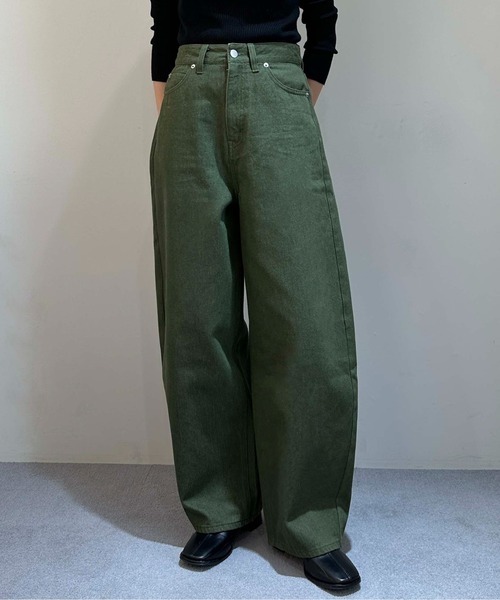 1chaku.（イッチャク）の「コクーンデニムパンツ（デニムパンツ・レディース・グレー/ブラック/ブルー/ブラウン/グリーン/ダークブラック・マルチサイズ）」の17枚目の写真