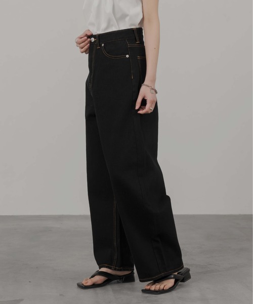 1chaku.（イッチャク）の「コクーンデニムパンツ（デニムパンツ・レディース・グレー/ブラック/ブルー/ブラウン/グリーン/ダークブラック・マルチサイズ）」の14枚目の写真