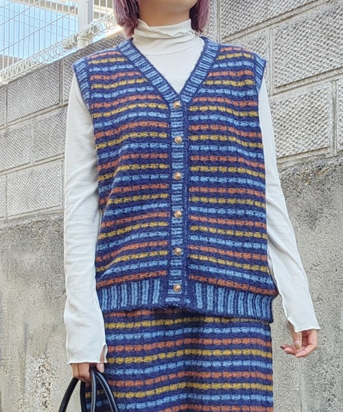 LOSUCA（ロスカ）の「マルチカラーボーダーニットベスト セットアップ可 (#84856026) / ナチュラル フレンチ 大人カジュアル レトロ ヴィンテージ シティガール（ニット/セーター・レディース・オフホワイト/ネイビー/カーキ・FREE）」の3枚目の写真